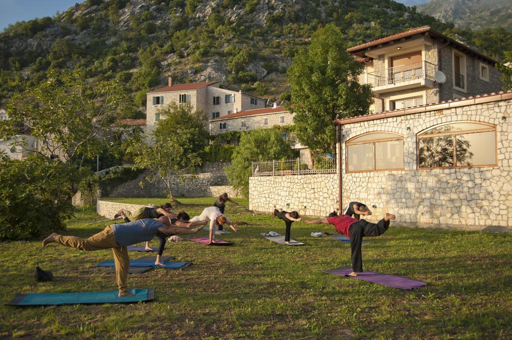B&B Apart Hotel Pastrovski Konak Sveti Stefan Exterior foto