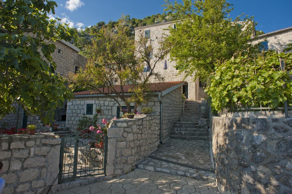 B&B Apart Hotel Pastrovski Konak Sveti Stefan Exterior foto