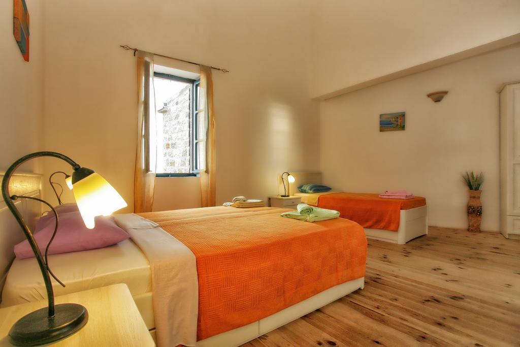 B&B Apart Hotel Pastrovski Konak Sveti Stefan Zimmer foto